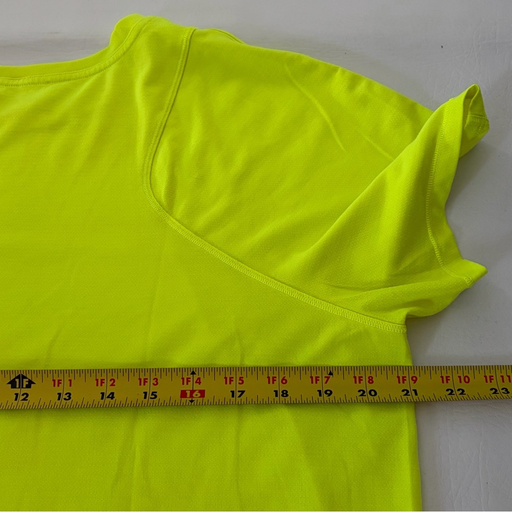 Lululemon Women’s Top Lightweight Cinched Hem Hiking T Shirt size 12 - Picture 13 of 14